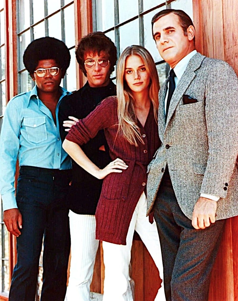 la-nouvelle-equipe-serie-4