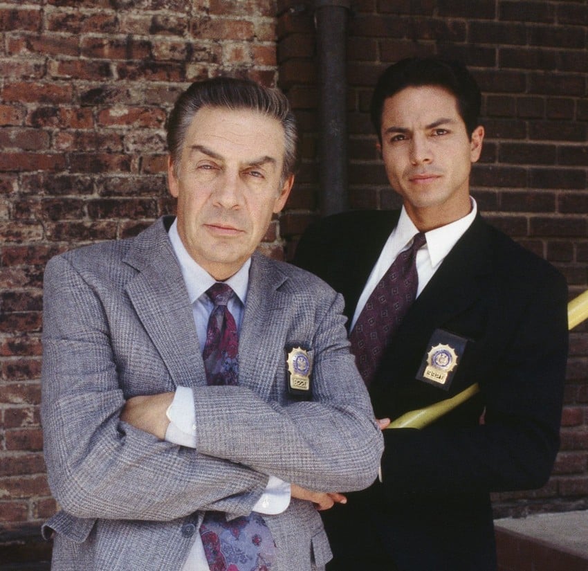 law-and-order-6-a-10-duo