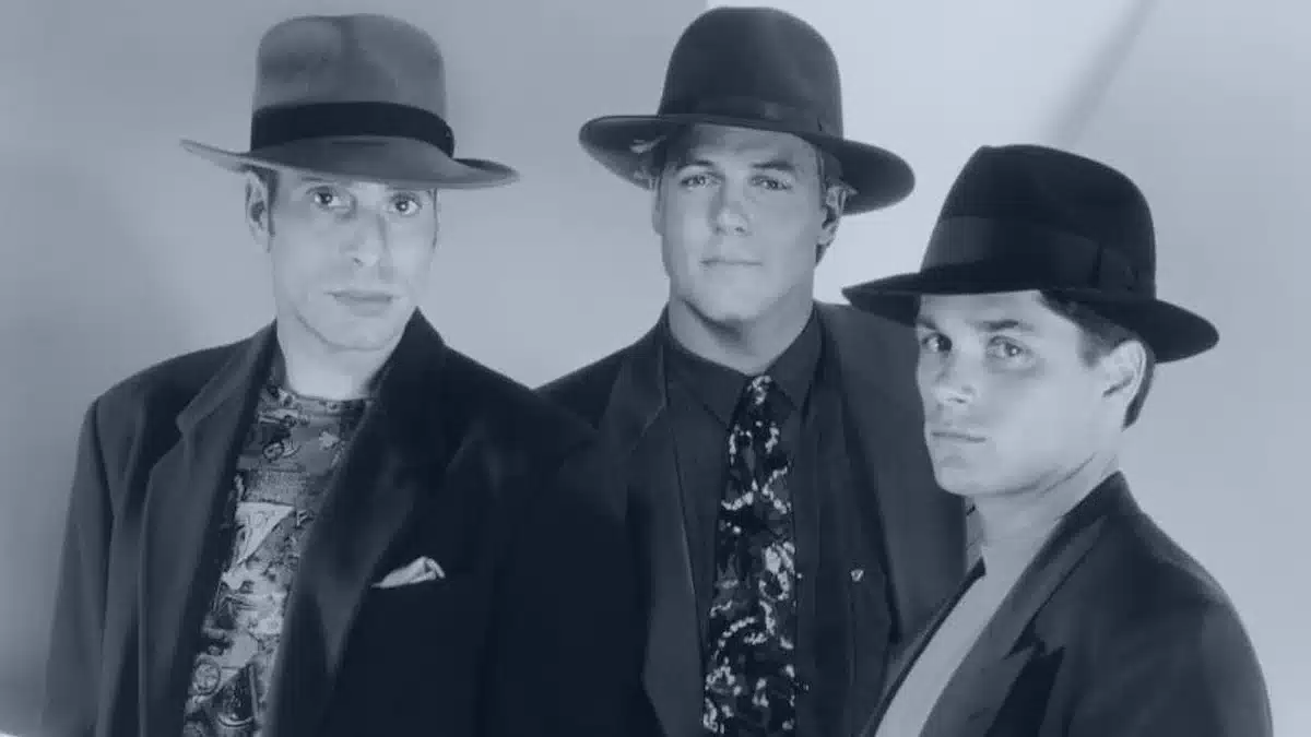 les-trois-as-the-hat-squad-serie-tele-1993-1