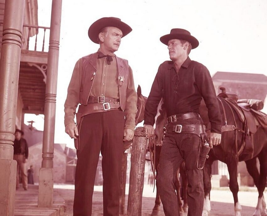 louest-aux-deux-visages-two-faces-west-1960- serie-western-4