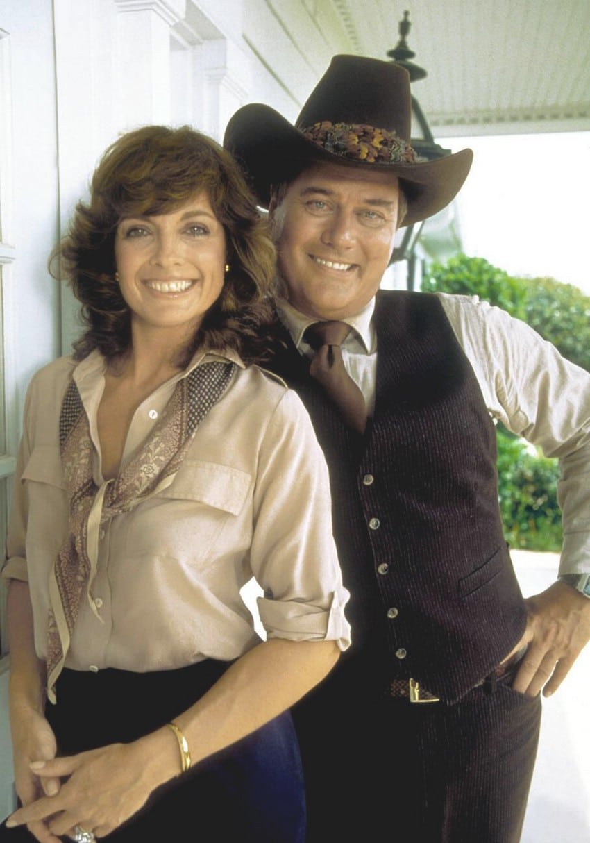sue-ellen-et-jr-serie-dallas